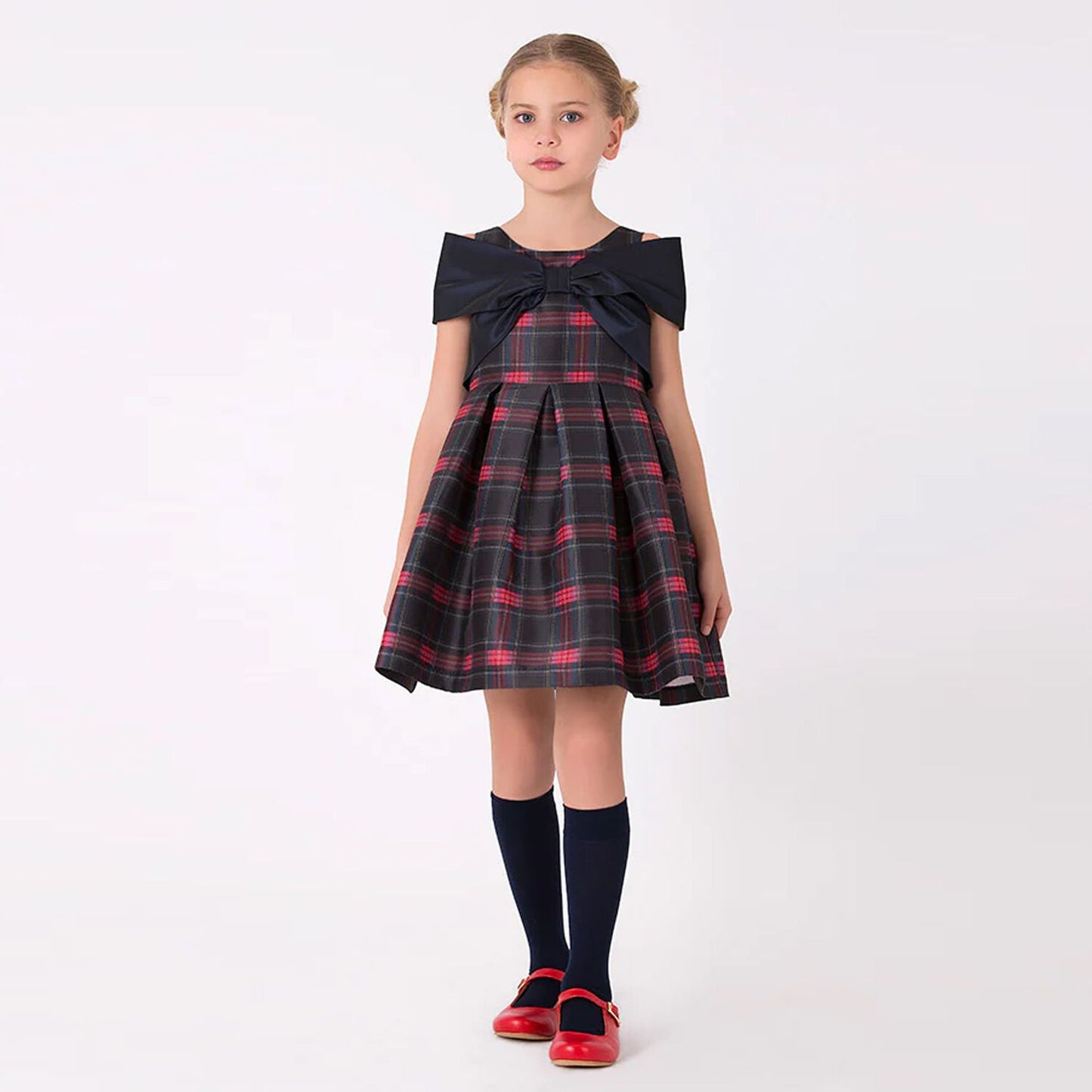 Düşük Omuzlu Ekoseli Elbise